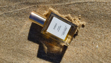 Load image into Gallery viewer, Siren. Perfume Oil. Natural Perfume