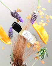Load image into Gallery viewer, Aromatherapy Blend UNWIND Sonia Washburn