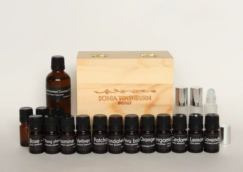 Natural Perfumery Kit 1. With downloadable booklet  Sonia Washburn