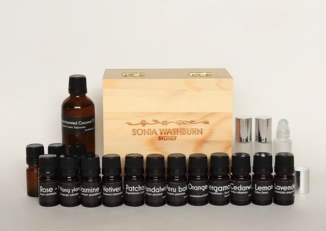 Natural Perfumery Kit 1. With downloadable booklet  Sonia Washburn